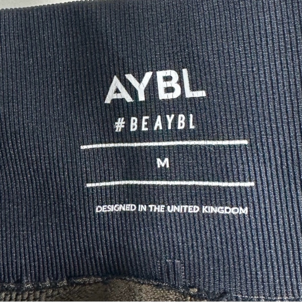AYBL REFLEX SEAMLESS LEGGINGS BLACK SIZE MEDIUM - Picture 5 of 5